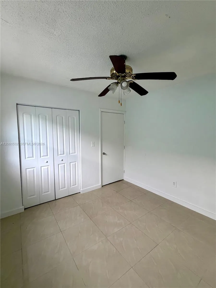 1045 SW 4th St #2 Miami, FL 33130