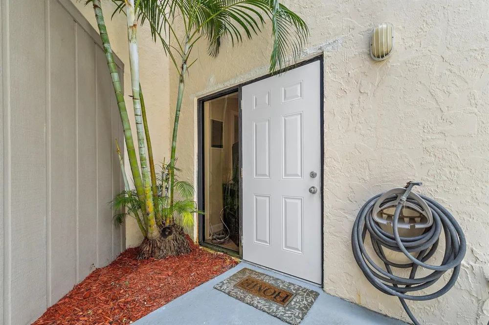1605 S US Highway 1 #5a Jupiter, FL 33477