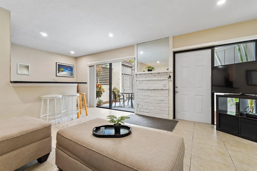 1605 S US Highway 1 #5a Jupiter, FL 33477