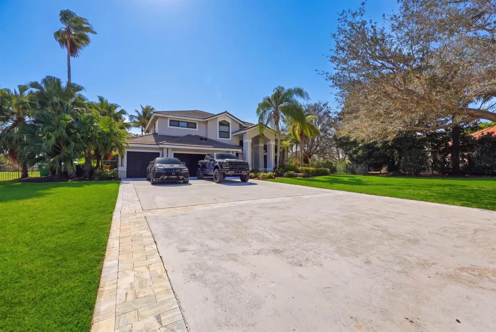 3541 Carlton Lane Davie, FL 33330