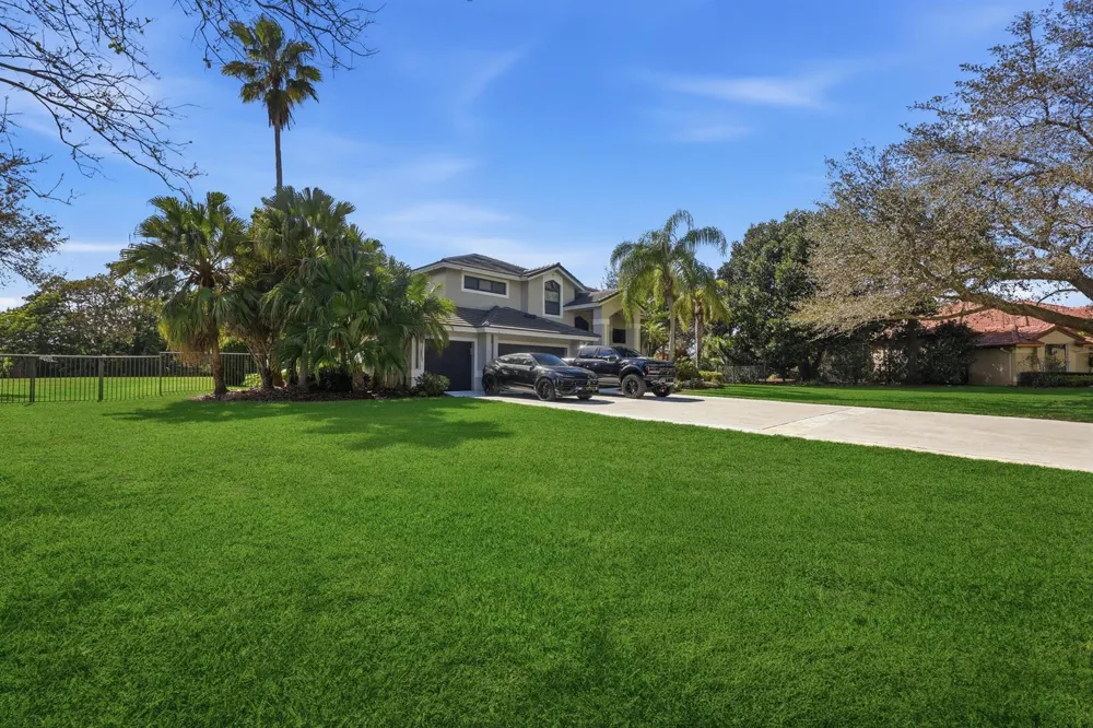 3541 Carlton Lane Davie, FL 33330