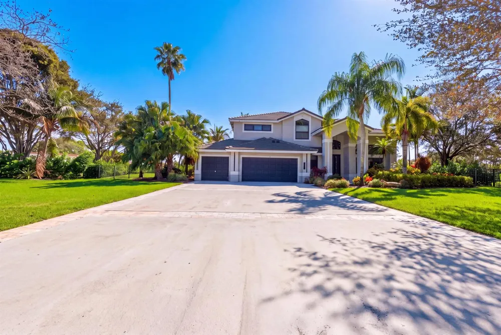3541 Carlton Lane Davie, FL 33330