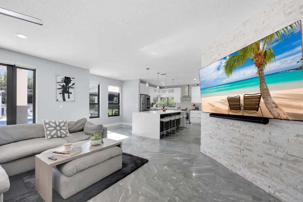 3541 Carlton Lane Davie, FL 33330