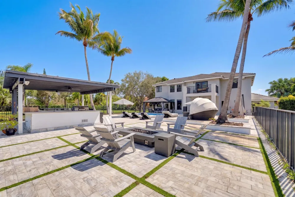 3541 Carlton Lane Davie, FL 33330