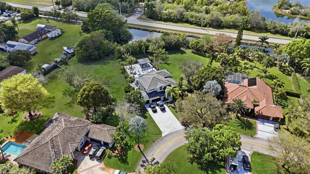3541 Carlton Lane Davie, FL 33330