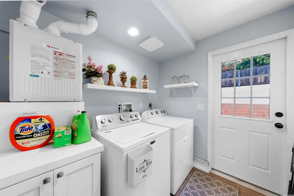8314 Lake Gaby Avenue San Diego, CA 92119