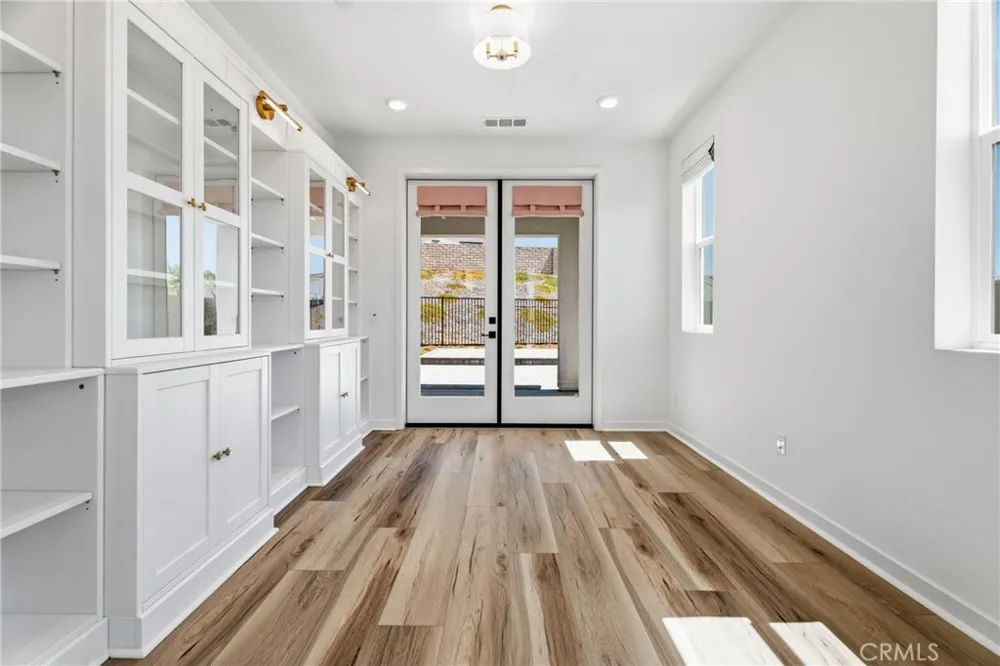 30006 Chestnut Castaic, CA 91384