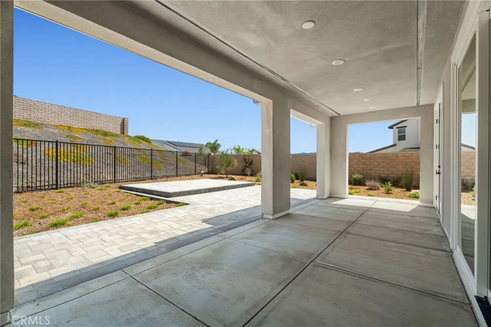 30006 Chestnut Castaic, CA 91384