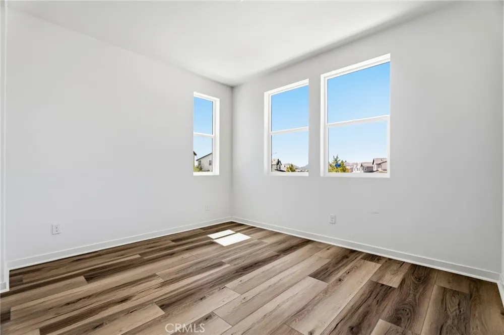 30006 Chestnut Castaic, CA 91384