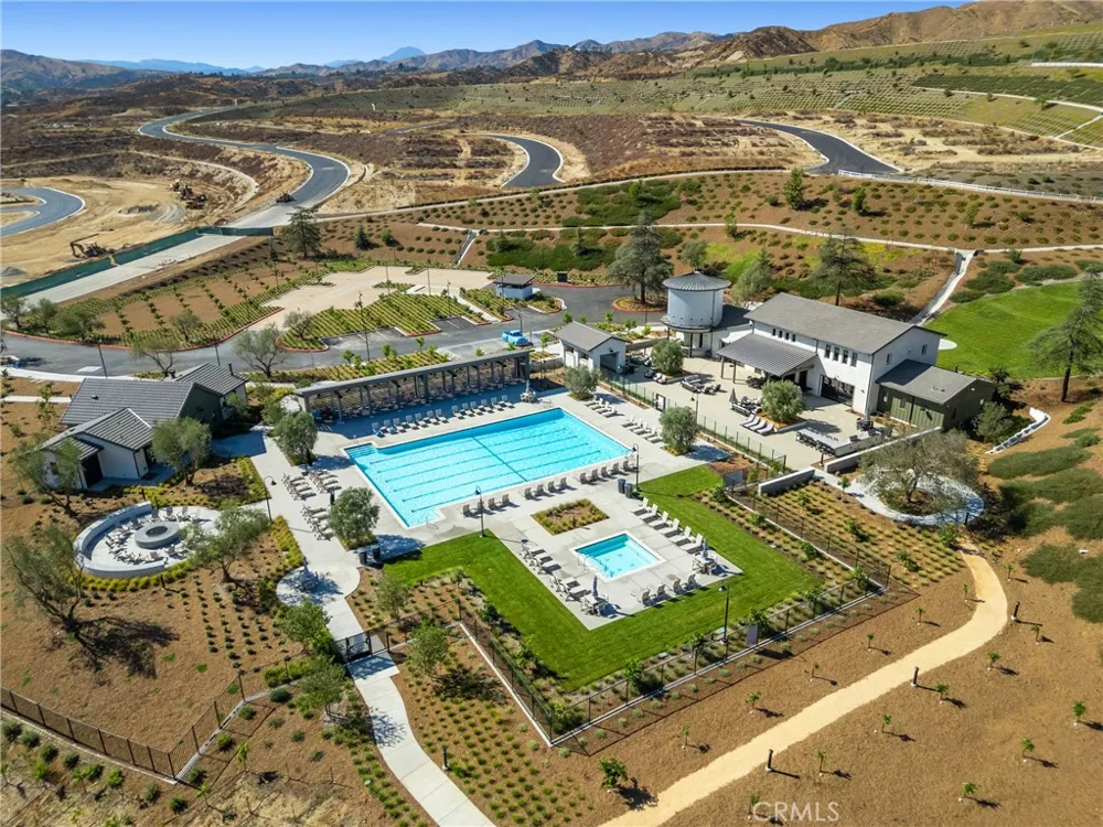 30006 Chestnut Castaic, CA 91384