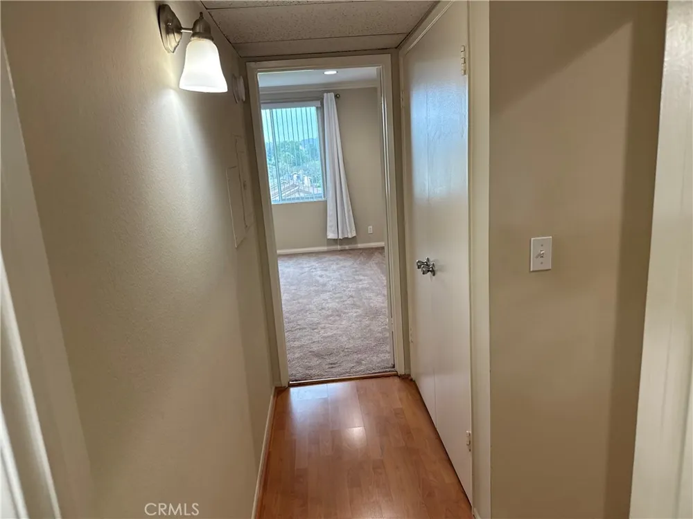 12830 Burbank #307 Valley Village, CA 91607