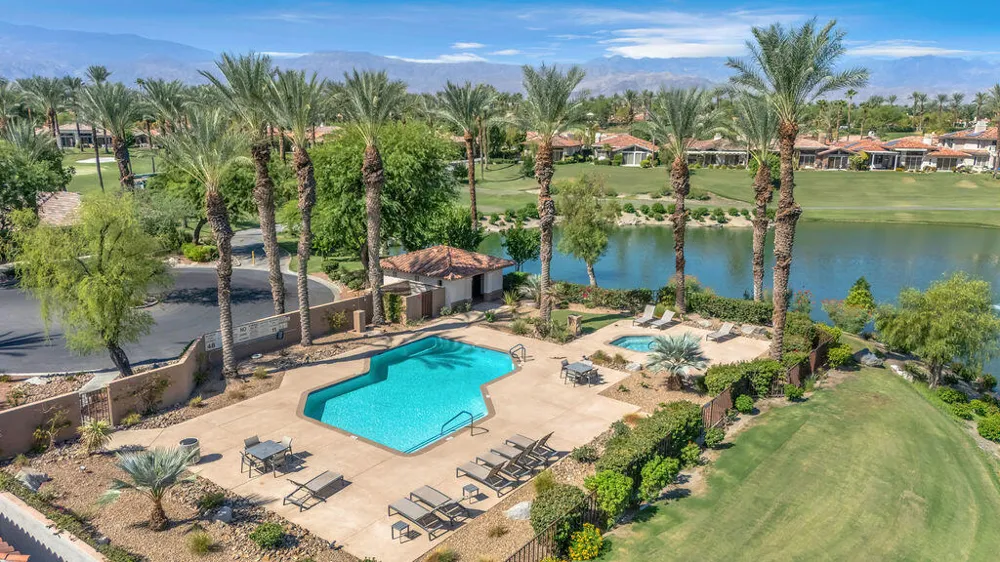 745 Box Canyon Trail Palm Desert, CA 92211