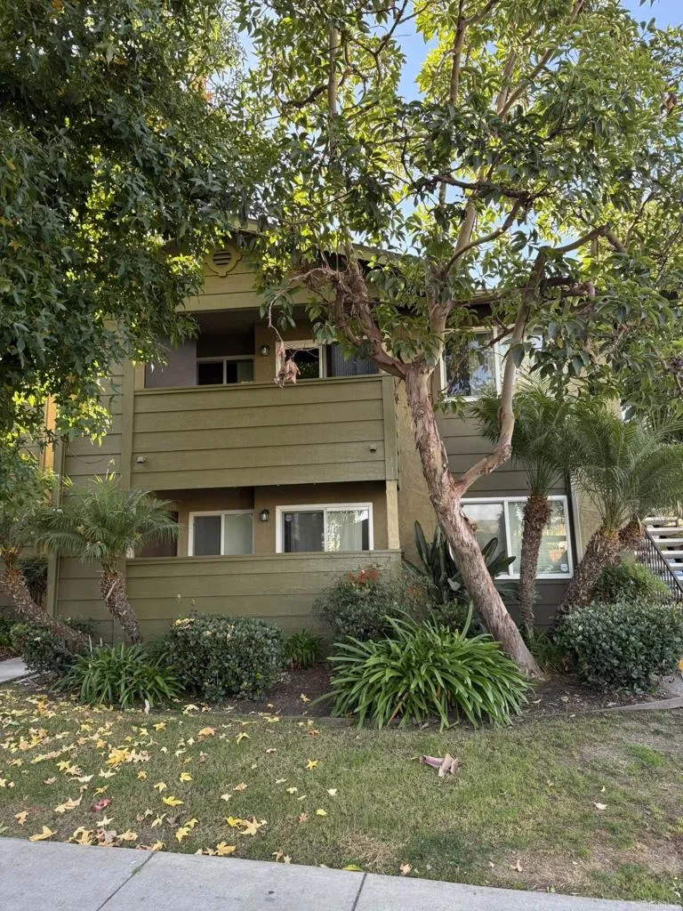 190 Avenida Descanso #A Oceanside, CA 92057