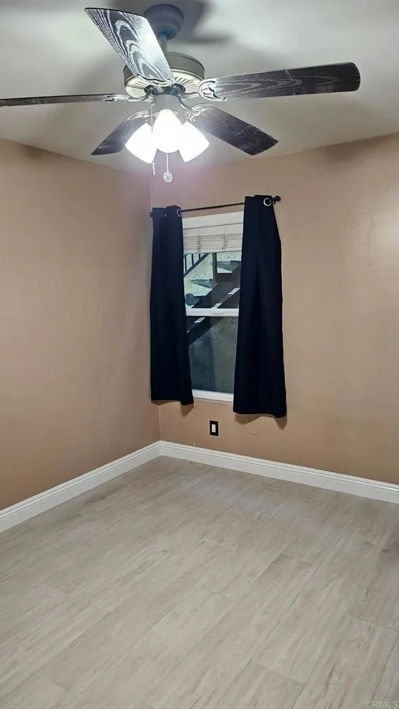 190 Avenida Descanso #A Oceanside, CA 92057