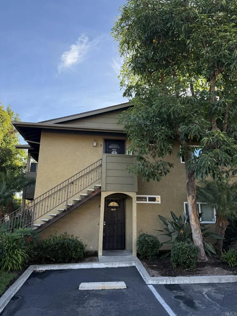 190 Avenida Descanso #A Oceanside, CA 92057