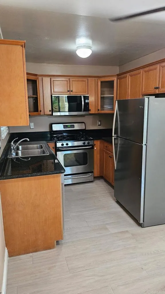 190 Avenida Descanso #A Oceanside, CA 92057