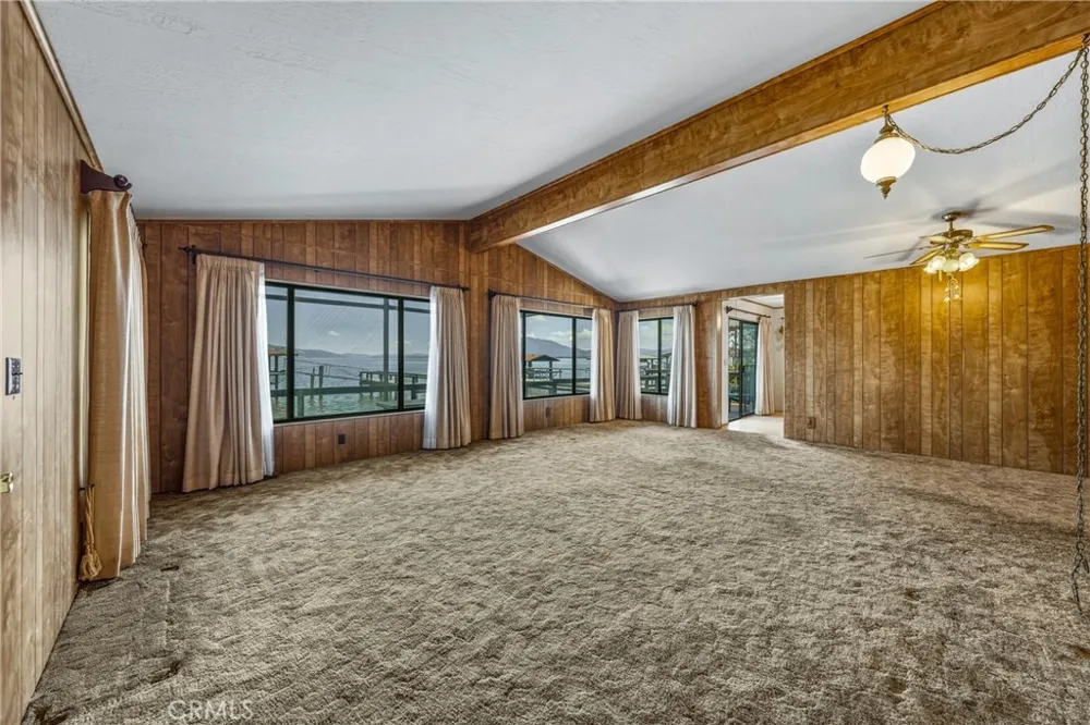 2776 Lakeshore Lakeport, CA 95453