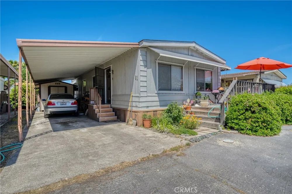 2776 Lakeshore Lakeport, CA 95453