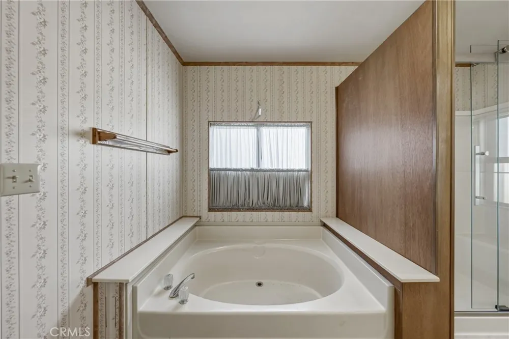 2776 Lakeshore Lakeport, CA 95453
