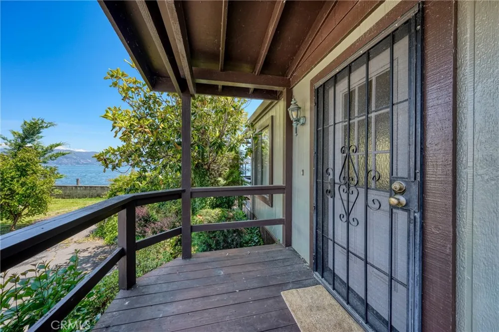 2776 Lakeshore Lakeport, CA 95453