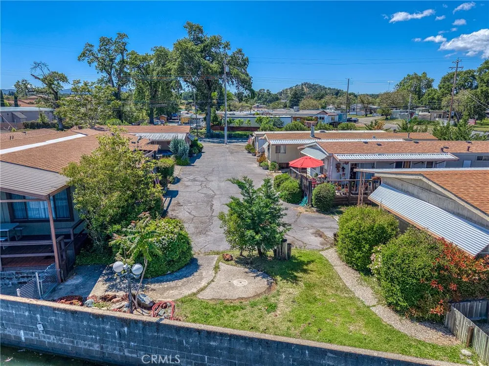2776 Lakeshore Lakeport, CA 95453