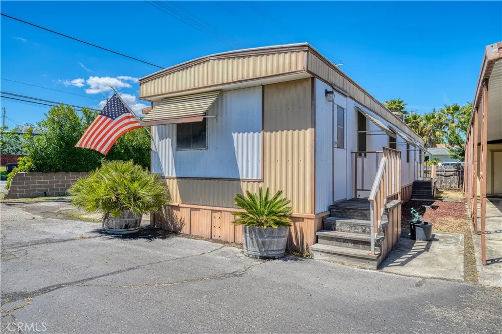 2776 Lakeshore Lakeport, CA 95453