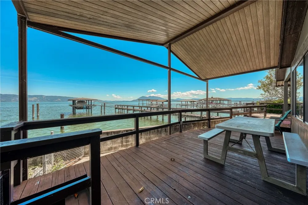 2776 Lakeshore Lakeport, CA 95453