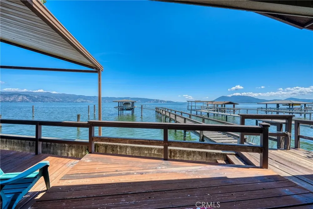 2776 Lakeshore Lakeport, CA 95453