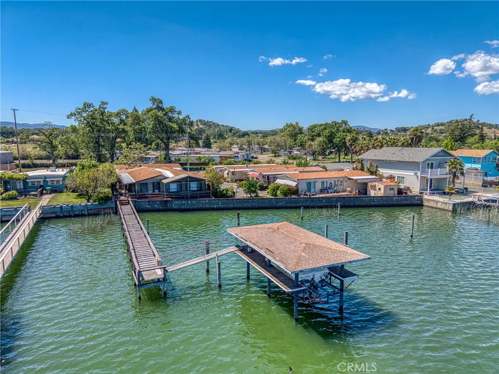 2776 Lakeshore Lakeport, CA 95453