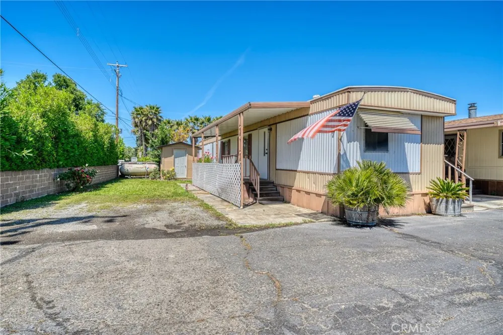 2776 Lakeshore Lakeport, CA 95453