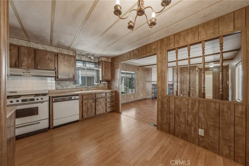 2776 Lakeshore Lakeport, CA 95453