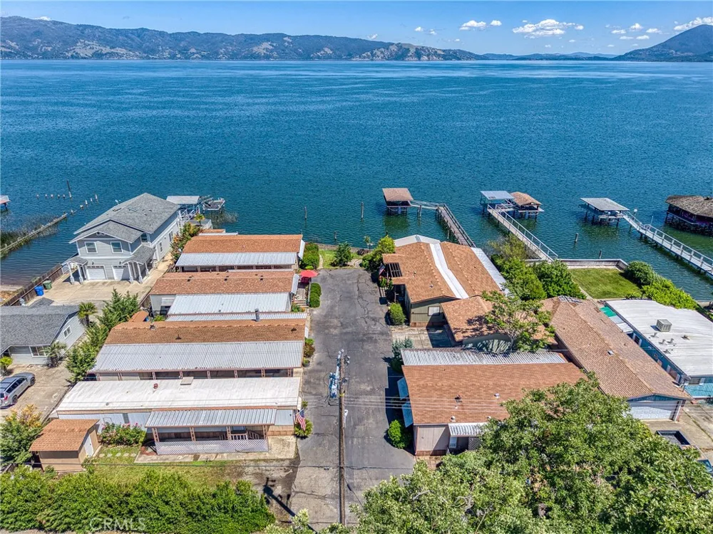 2776 Lakeshore Lakeport, CA 95453