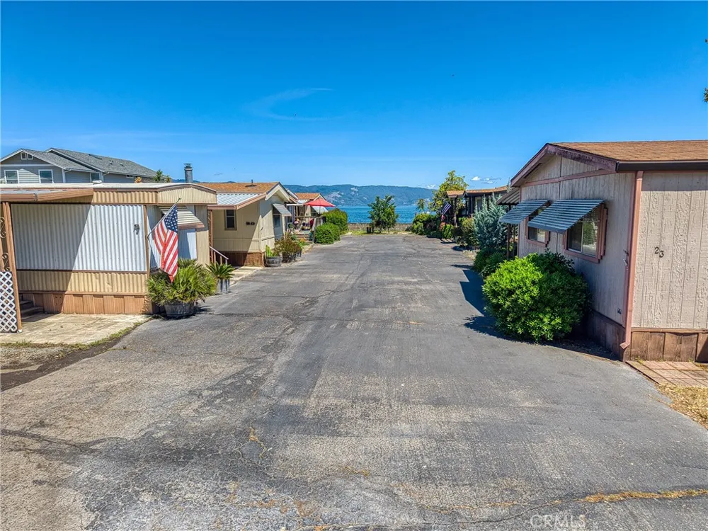 2776 Lakeshore Lakeport, CA 95453