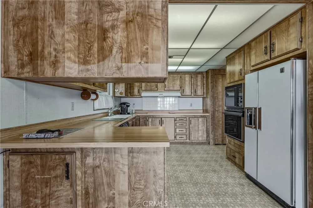 2776 Lakeshore Lakeport, CA 95453