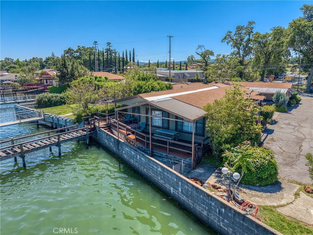 2776 Lakeshore Lakeport, CA 95453