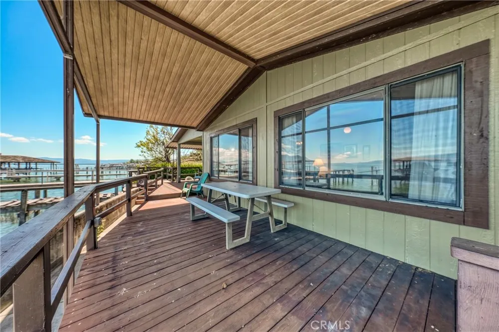2776 Lakeshore Lakeport, CA 95453