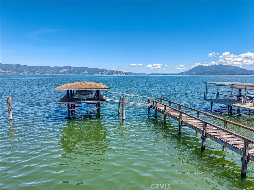 2776 Lakeshore Lakeport, CA 95453