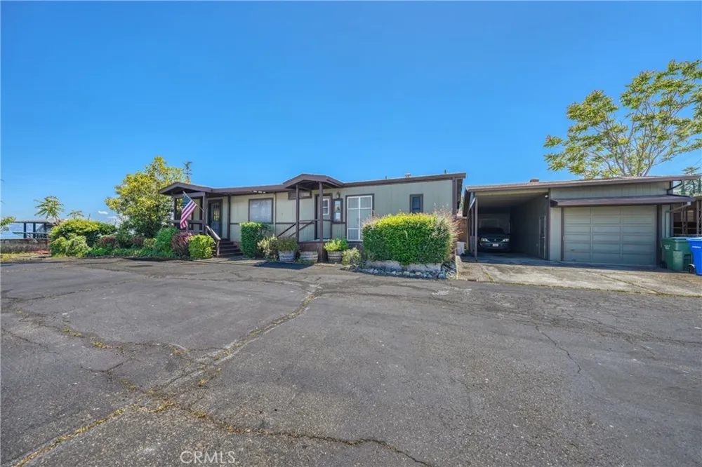 2776 Lakeshore Lakeport, CA 95453