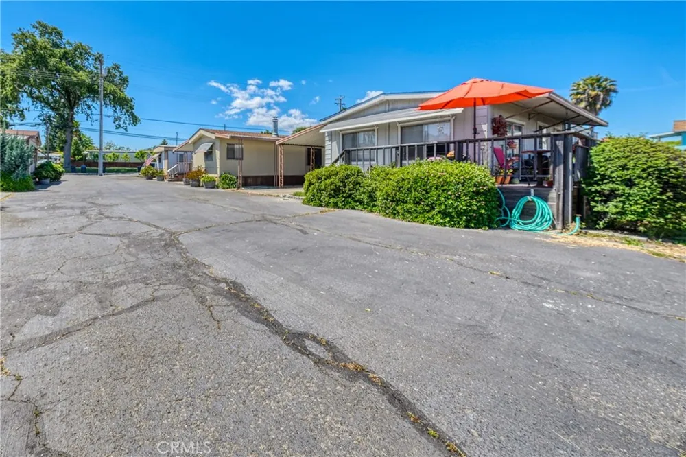 2776 Lakeshore Lakeport, CA 95453