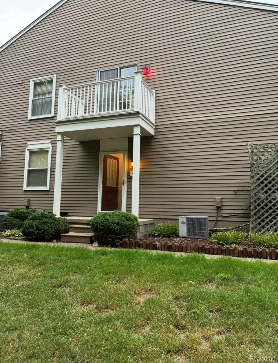 389 Neptune Drive #208 Walled Lake City, MI 48390