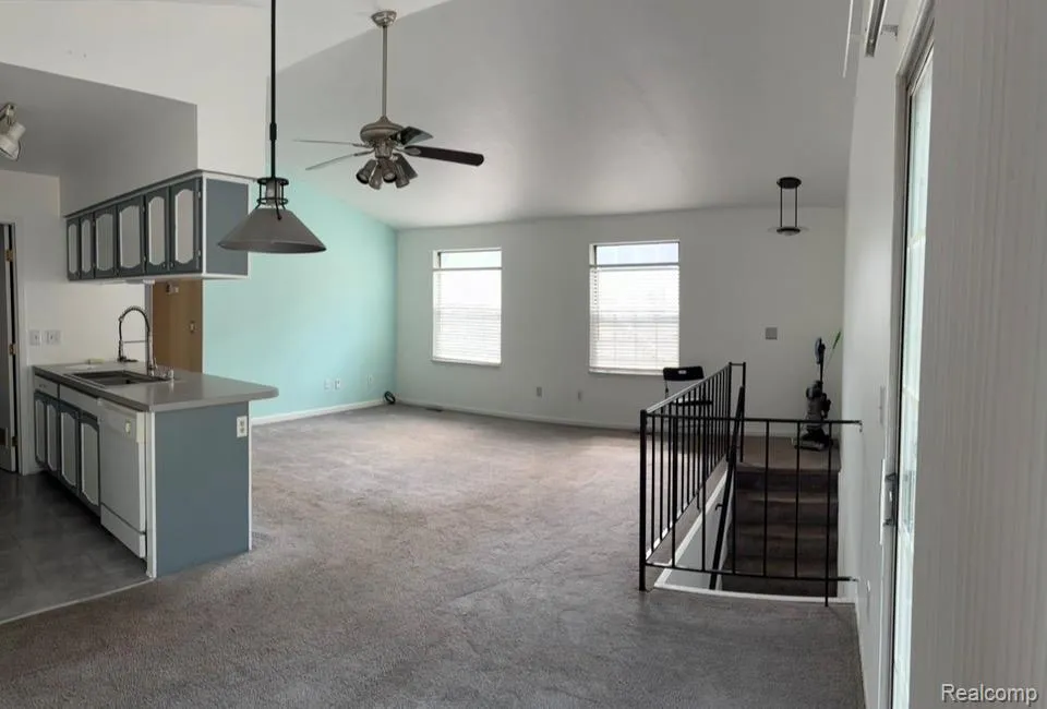 389 Neptune Drive #208 Walled Lake City, MI 48390