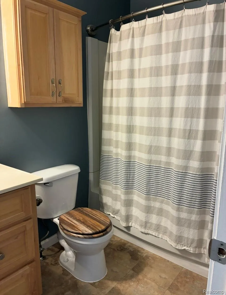 389 Neptune Drive #208 Walled Lake City, MI 48390