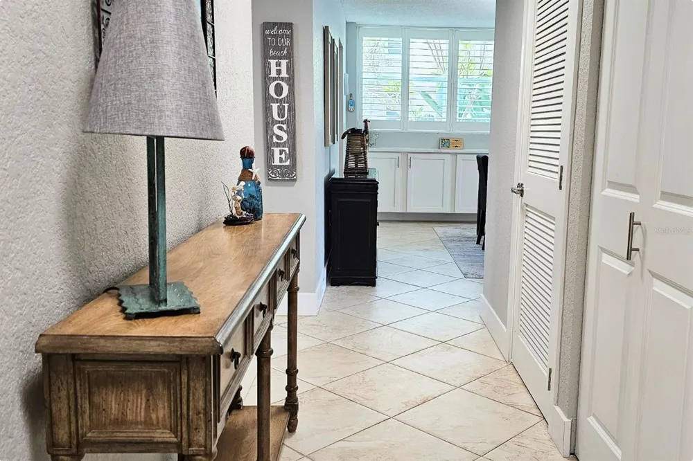 7560 BAY ISLAND DRIVE S #146 South Pasadena, FL 33707