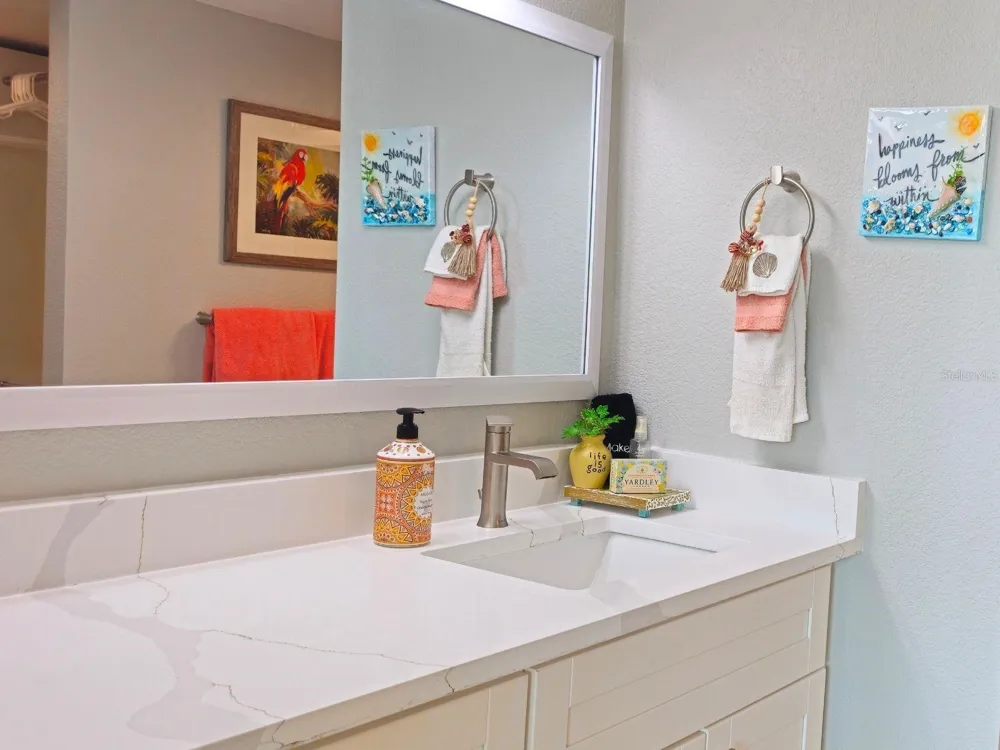7560 BAY ISLAND DRIVE S #146 South Pasadena, FL 33707