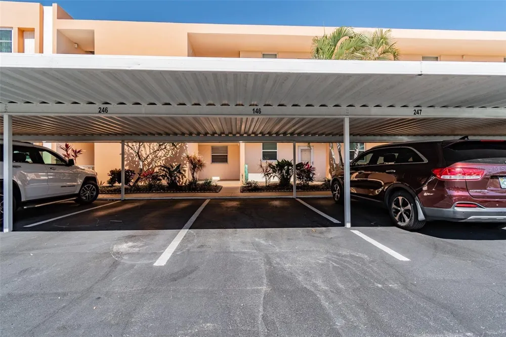 7560 BAY ISLAND DRIVE S #146 South Pasadena, FL 33707
