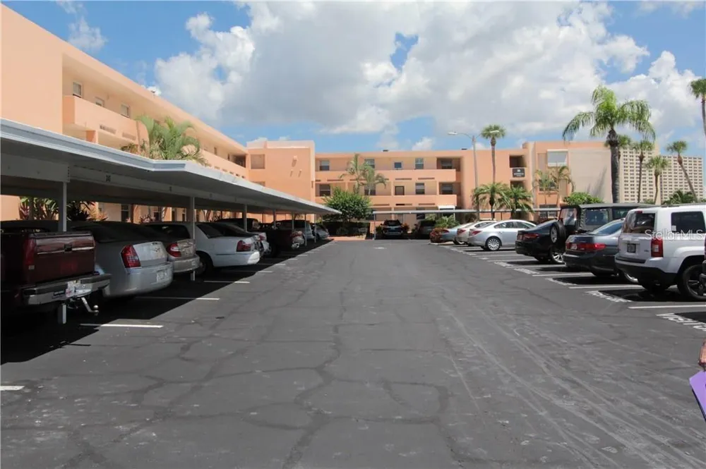 7560 BAY ISLAND DRIVE S #146 South Pasadena, FL 33707