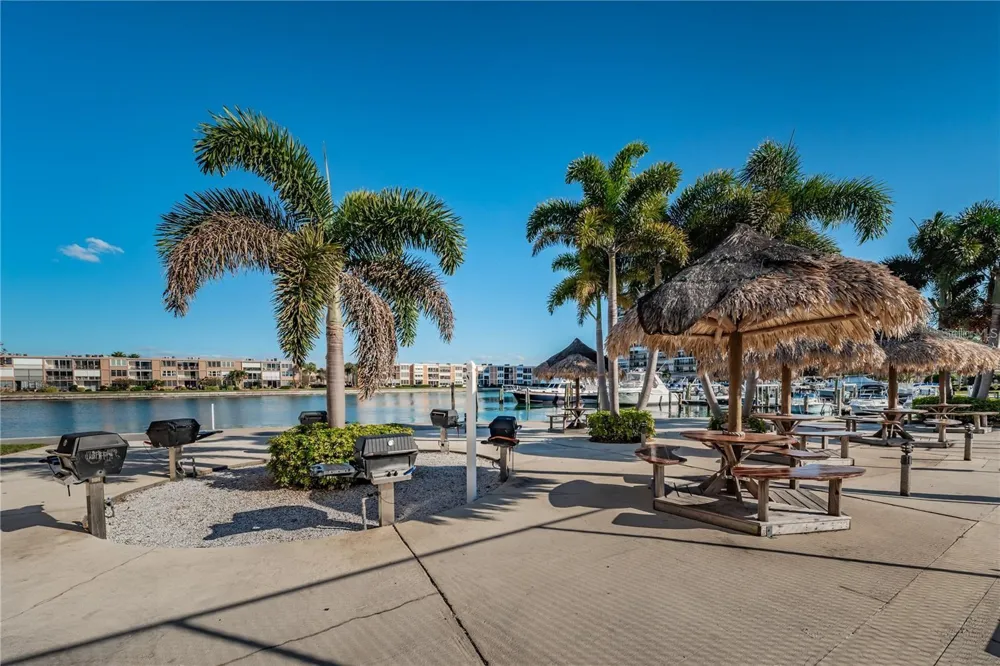 7560 BAY ISLAND DRIVE S #146 South Pasadena, FL 33707