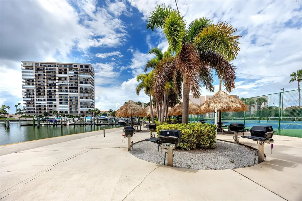 7560 BAY ISLAND DRIVE S #146 South Pasadena, FL 33707