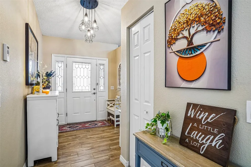 107 SHOREWOOD COURT Tavares, FL 32778