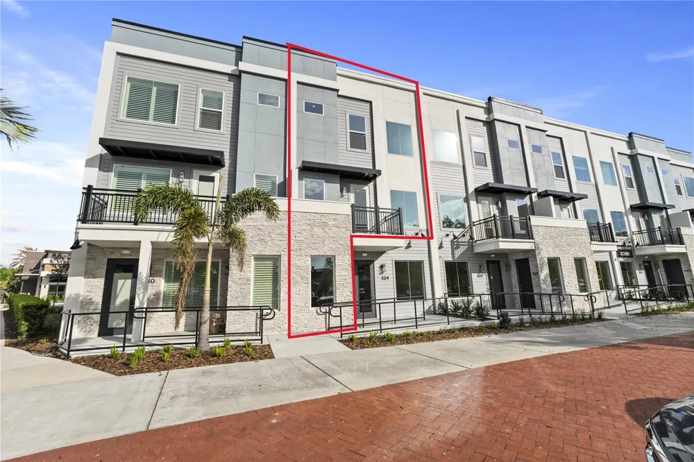 336 CENTER LAKE LANE #336 Oviedo, FL 32765
